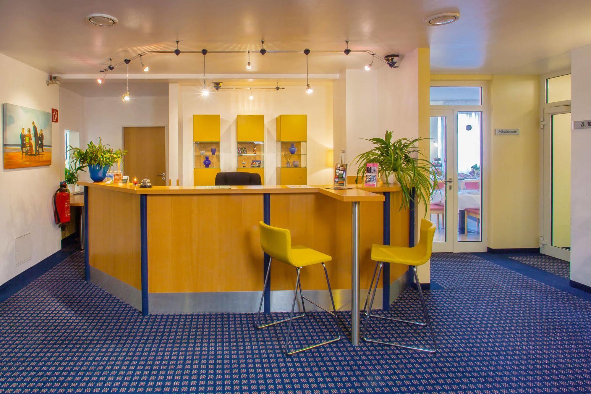 Hotel In Herrenhausen 3*